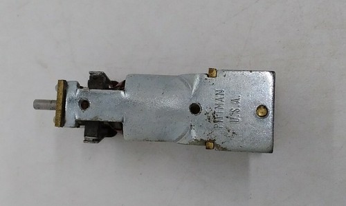 Pittman Electric Motor DC Motor Mode No. DC-63M 8 Volts USA NOS! - Picture 3 of 6