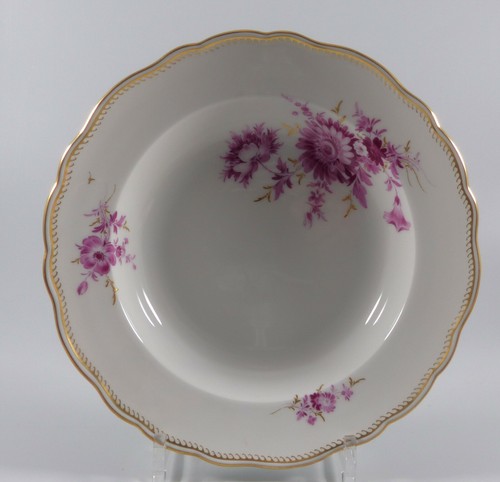 Meissen Suppen- tiefer Teller purpur Blume 6 Bukett schräg Goldwellenkante 1.W.
