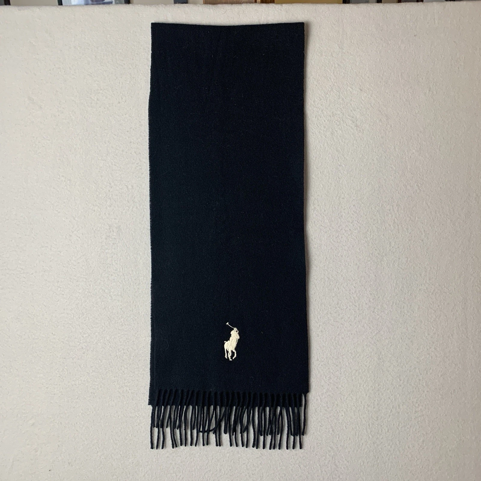 Polo Ralph Lauren 100% Lambswool Scarf Black Fringe Italy Men’s Women's Classic
Opens in a new windo