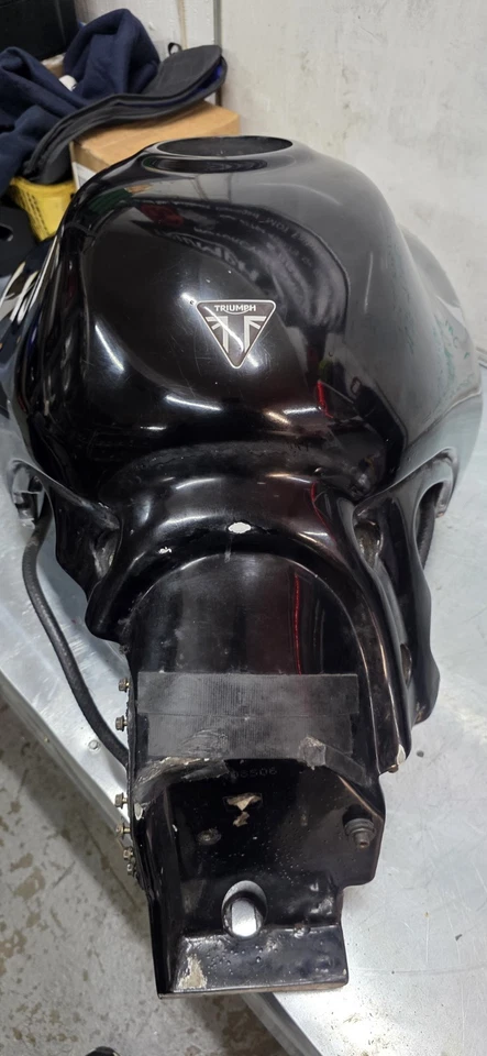 Triumph Tiger 955i Fuel Tank Petrol Tank 2001 To 2006 — 第 2/4 张图片