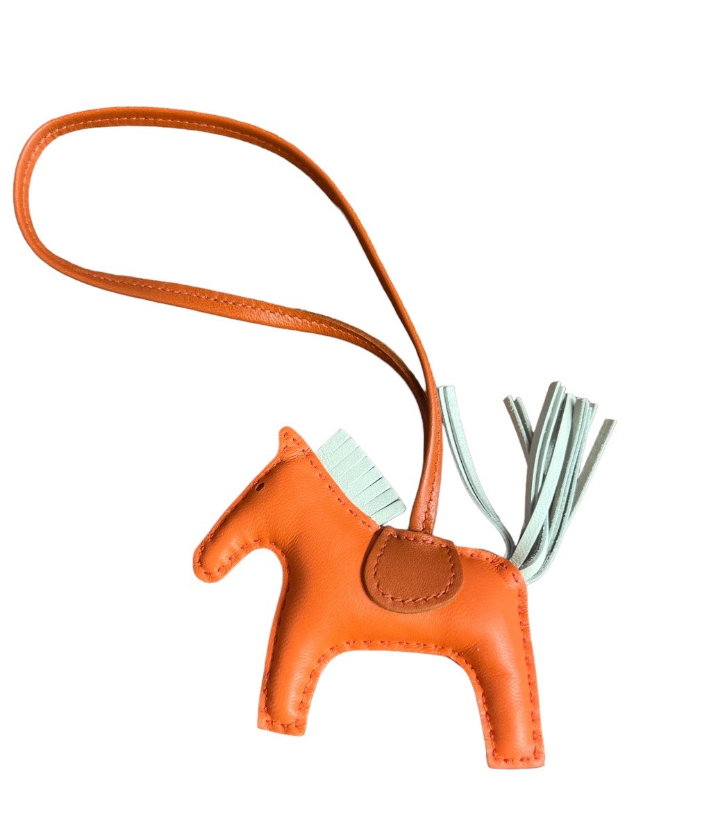 Hermes★(スーパーレアで入手困難)だいRodeo/PMオレンジ Hermes 2021 Orange Rodeo Charm pm | eBay