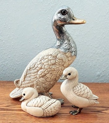 Vtg Italian made Elli Malevolti Mother Duck & (2) Ducklings Figurine Set, signed