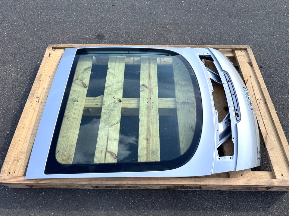 2007–2015 AUDI TT QUATTRO CUPÊ PORTA TRASEIRA PORTA TRASEIRA TAMPA DA ESCOTILHA PRATA FABRICANTE DE EQUIPAMENTO ORIGINAL - Imagem 2 de 4