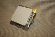 Berker Modul 2 cremeweiß Schalter mit Wippe