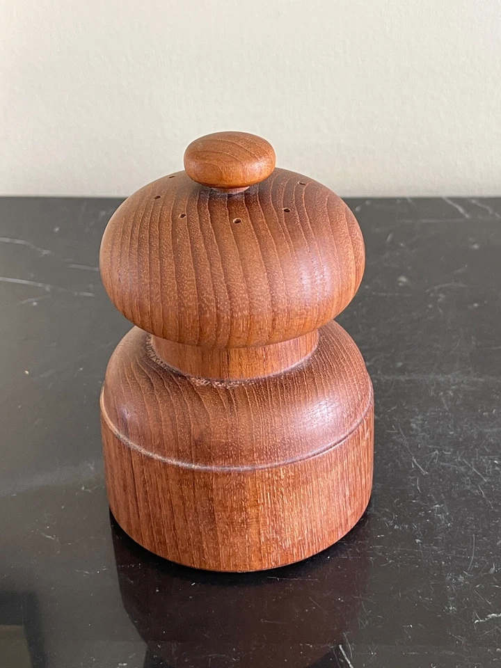 Salero y molinillo de pimienta vintage Dansk Dinamarca 5" de alto madera de teca Foto 3 de 4