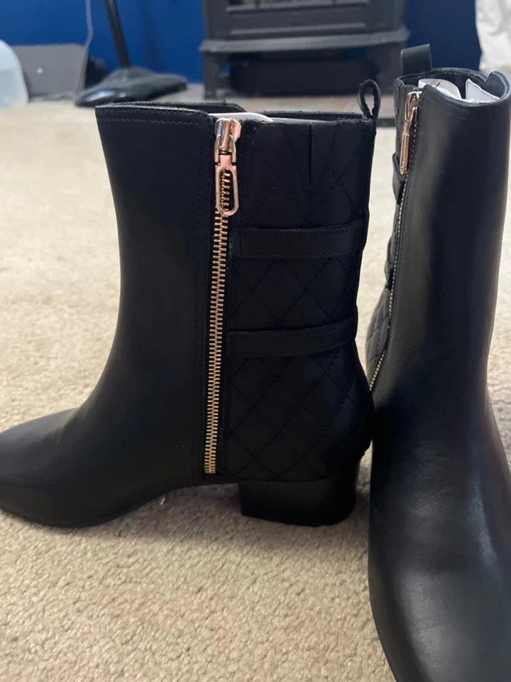 talbots черная кожа и стеганые ботинки - Изображение 2 из 4