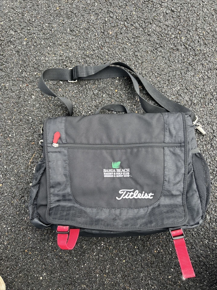 Bolsa de mensajero para computadora Titleist bolsa de golf Titleist con correa para el hombro Foto 2 de 4