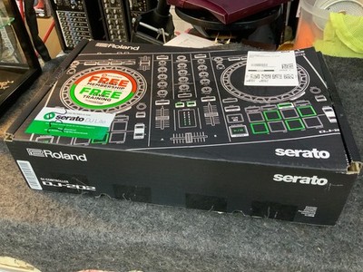 Roland DJ-202 2-Channel Serato DJ USB Midi Sequencer Controller