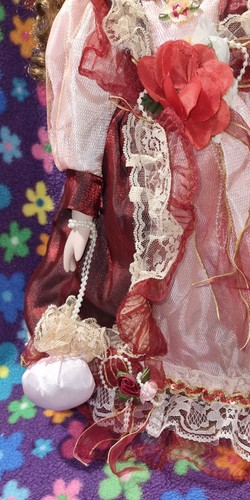 Homeart porcelain doll 5155 "Gloria" Pre owned.Good condition. - Picture 11 of 20