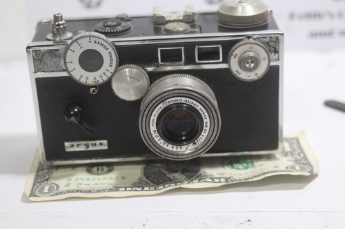 Fotocamera seconda guerra mondiale Argus C3 35mm Telecamera telemetro per riparazione ricambi display - Foto 24 di 24