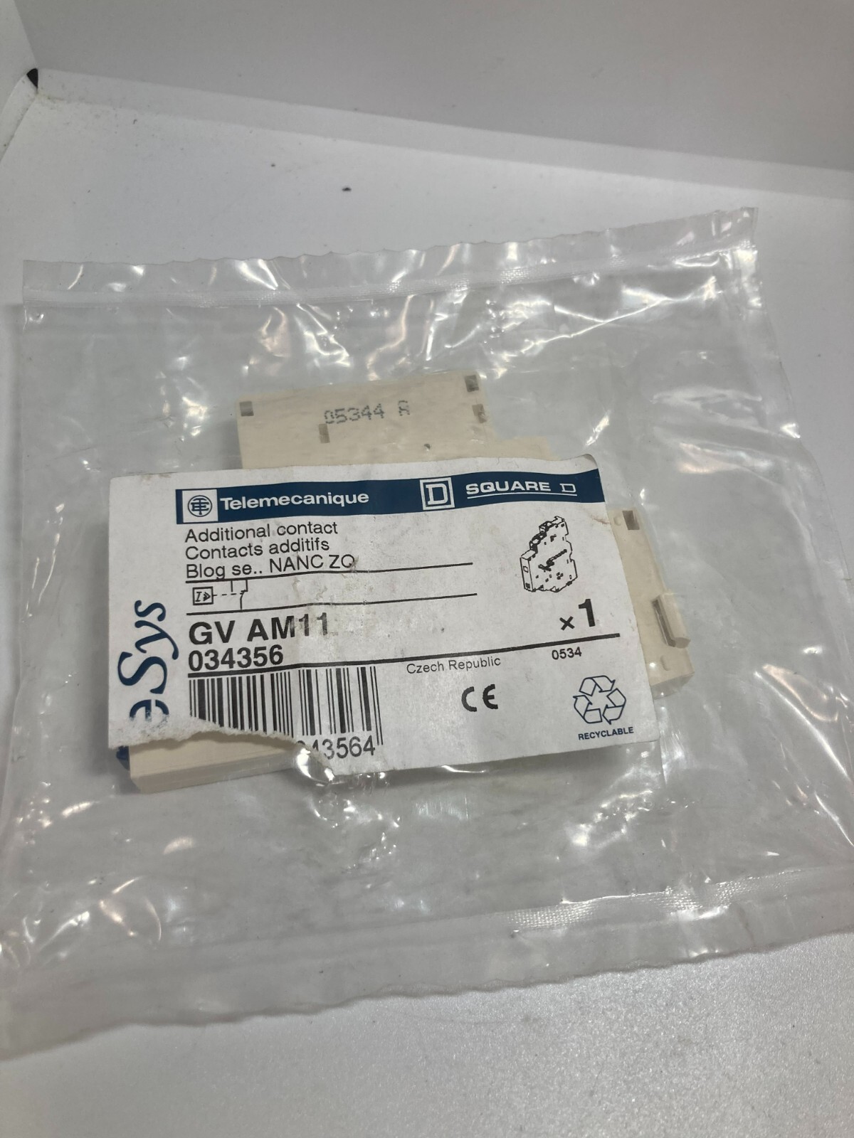 TELEMECANIQUE GVAM11 AUXILIARY CONTACT 240V 2.5A NIB