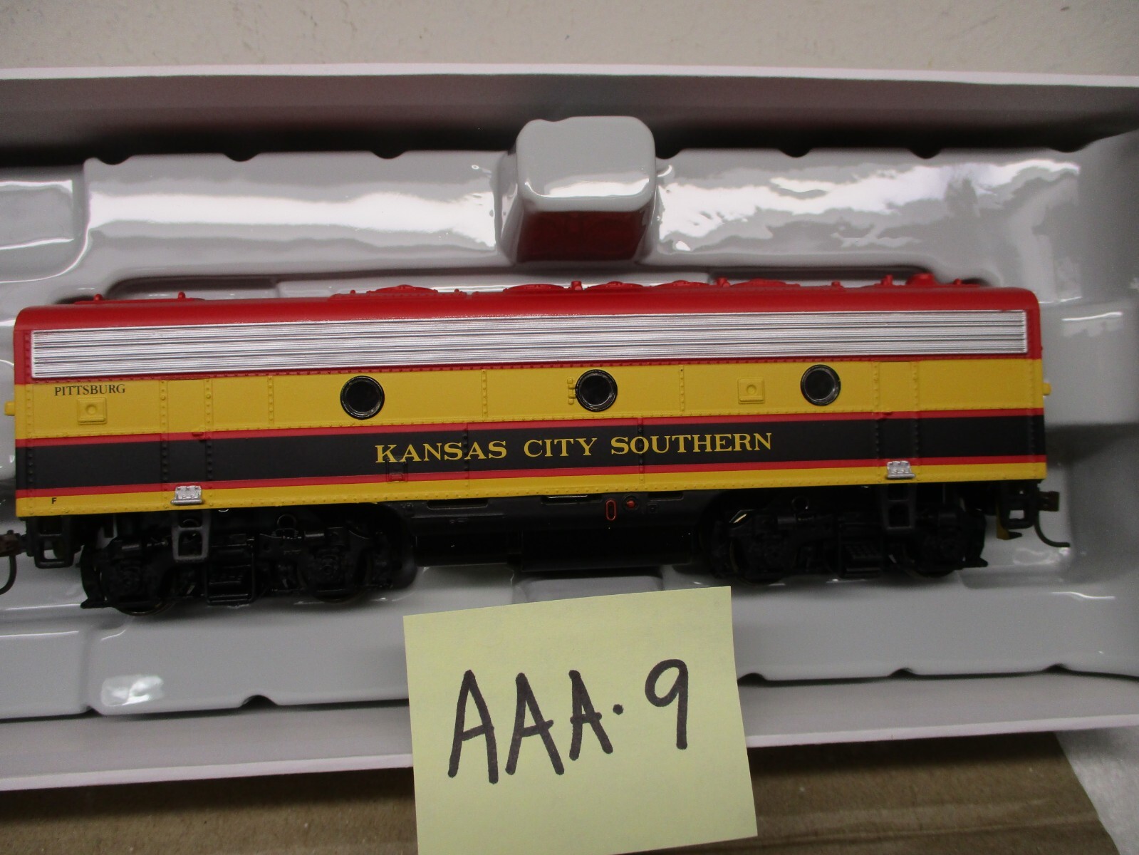 Picture 3 of 5