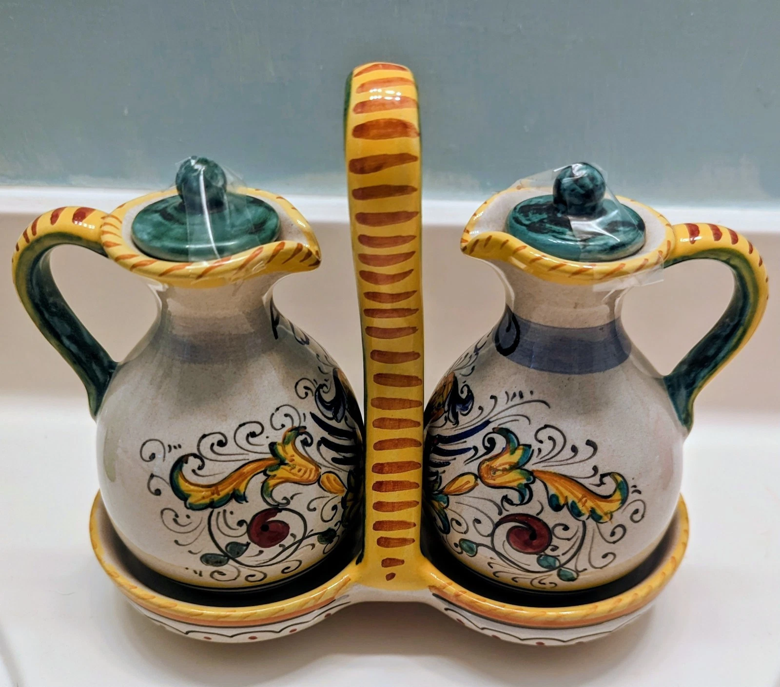 DERUTA Italian Majolica Oil & Vinegar Cruet Set Hand Painted with Caddy Leoncini
