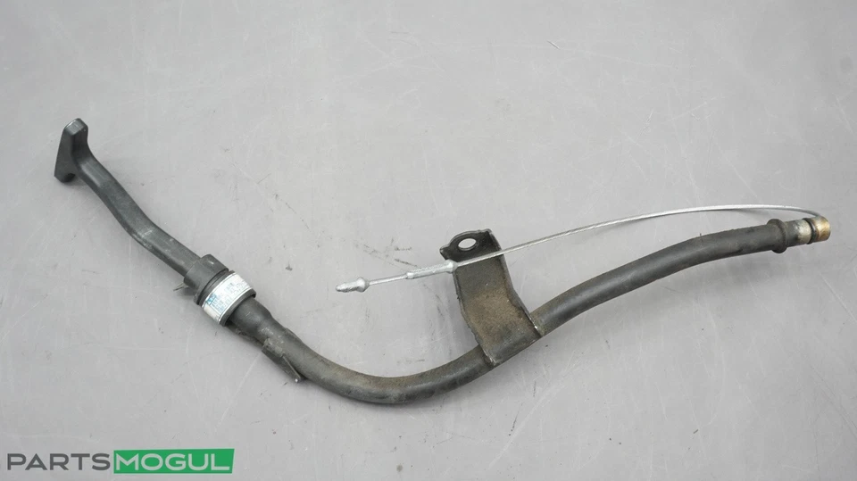 Оригинальный масляный щуп и шланг для двигателя Lexus LS400 1998-2000 годов выпуска с кронштейном - Изображение 2 из 4