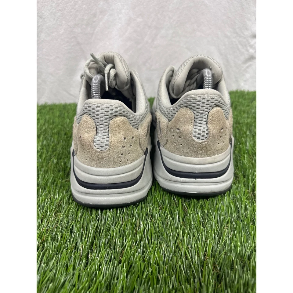 Talla 8.5 - 2019 PAR Zapatillas Adidas Yeezy Boost 700 Salt Foto 3 de 4