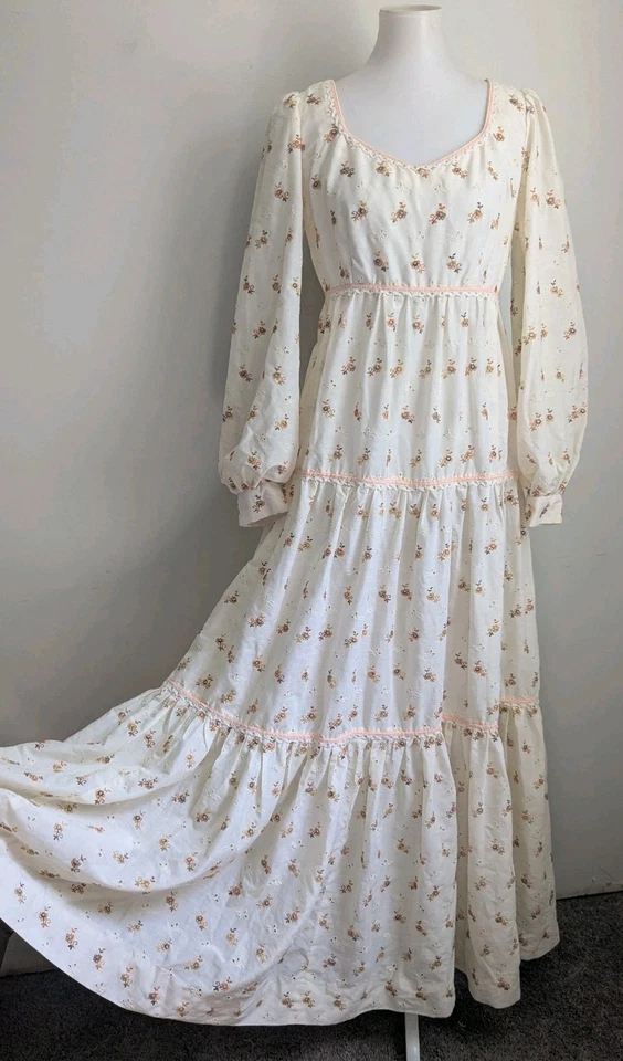 Maxi Vestido Estilo Gunne Vintage Años 70 Boho Regencia Pradera Crema Ojales Encaje 6 8 Foto 3 de 4