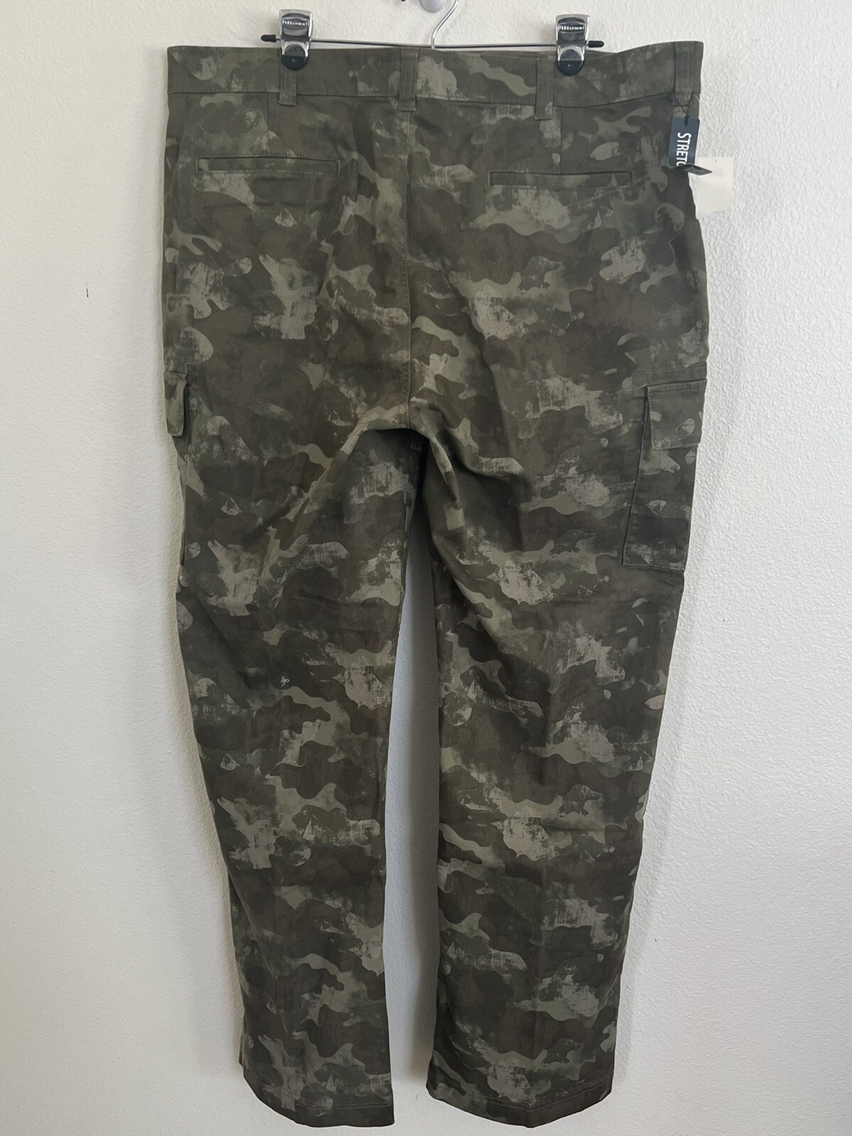ROUNDTREE & YORKE CARGO PANTS MENS CLASSIC FIT STRETCH CAMOUFLAGE SIZE