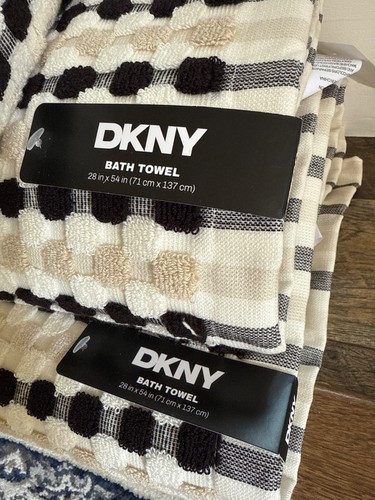 DKNY Black Tan White Gingham Check Bath Towels Set 2 ~New ~