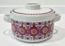 Vintage FIGGJO Norway BARCAROLE Pattern 1.5 Quart COVERED CASSEROLE DISH