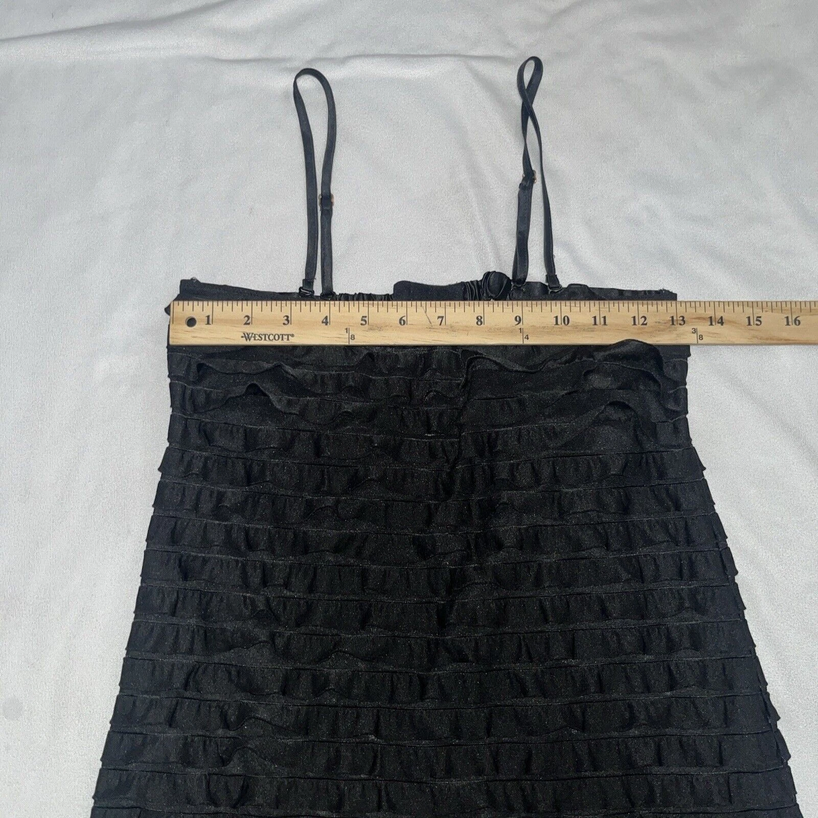 UNDERCOVER Piccolo abito Victoria Secret nero mini slip con volant Sabrina falegname