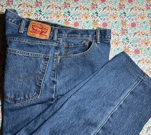 550 Levis USA Men’s Jeans W38 L30 Med Blue Straight Fit Inseam 26