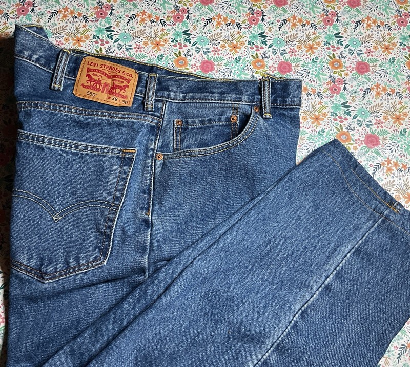 550 Levis USA Men’s Jeans W38 L30 Med Blue Straight Fit Inseam 26