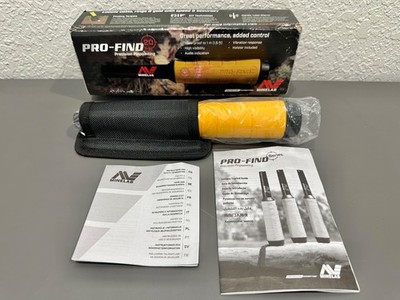 Minelab Pro-Find 20 Pinpointer (Metal Detector) w/ Holster,Manual, & Box