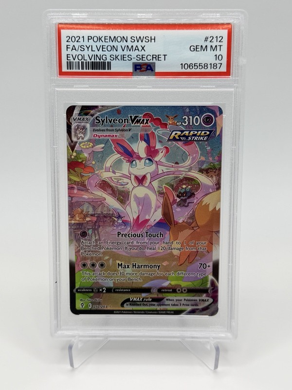 PSA 10 Sylveon VMAX #212/203 (Secret Rare) Pokemon Evolving Skies