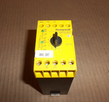 HONEYWELL FF-SRT052R2 TIME DELAY MODULE 0.5-5 seconds 250V 3 AMP OUTPUT 24 VDC