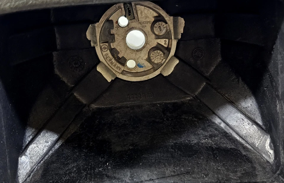 Volvo 740 760 1983-1987 руль в сборе 1229880 - Изображение 2 из 4