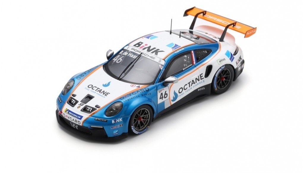 Porsche 911 GT3 Cup Spark le cadeau idéal pour passionné de sport auto 2023