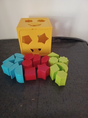 Playskool Form Fitter Shape Sorter Toy with 18 Shapes Vintage Complete - 1981