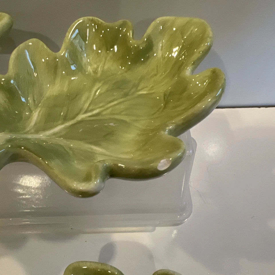 Set Of 4 Tabletops Gallery MISTO GREEN Leaf Dishes (1 has small chip) See Photos - Image 4 of 4