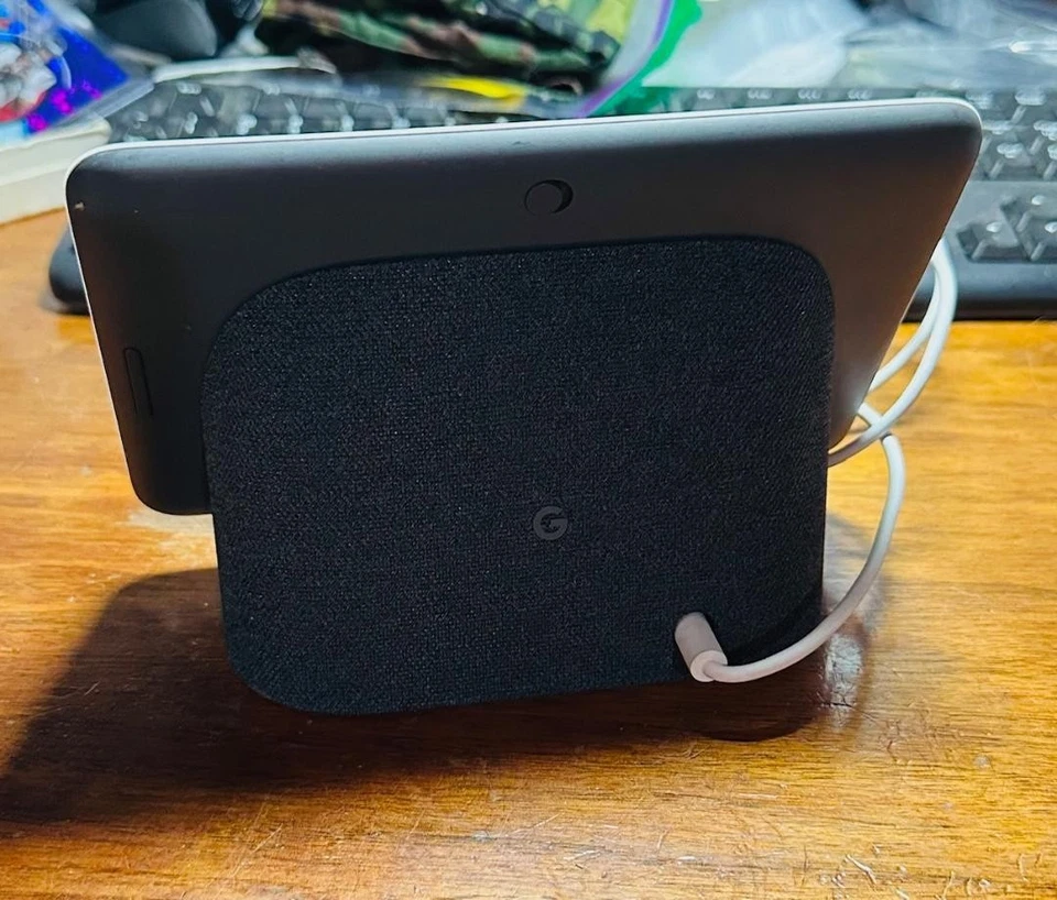 Google Nest Hub (2nd Gen) Smart Display | Chalk | GUIK2 - Image 3 of 4