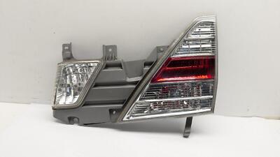 TOYOTA ALPHARD Hybrid MK1 AH10 2002-2008 Rechtes Rücklicht 75268