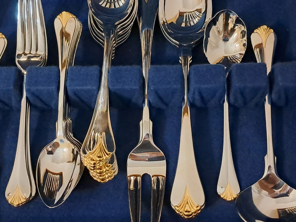 YAMAZAKI CARA 不锈钢香薰餐具 62 件套 带木盒 全新无标签 — 第 2/4 张图片