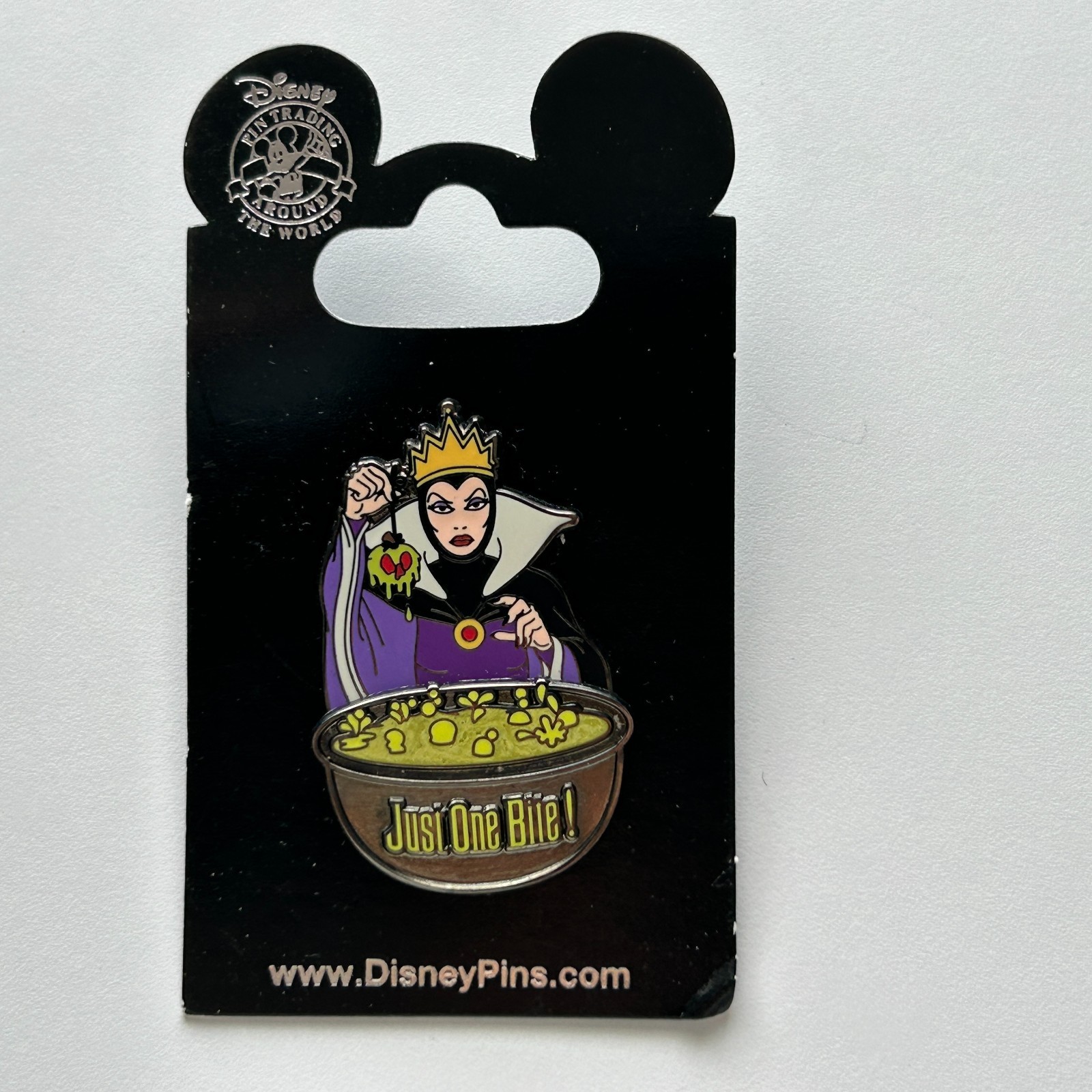 Evil Queen - Just One Bite - Snow White and the Seven Dwarfs Disney Pin 102088