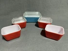 4 Vintage PYREX Red Refrigerator Dishes 501-B 1-1/2 Cup & 0502 1-1/2 Qt Blue Lid