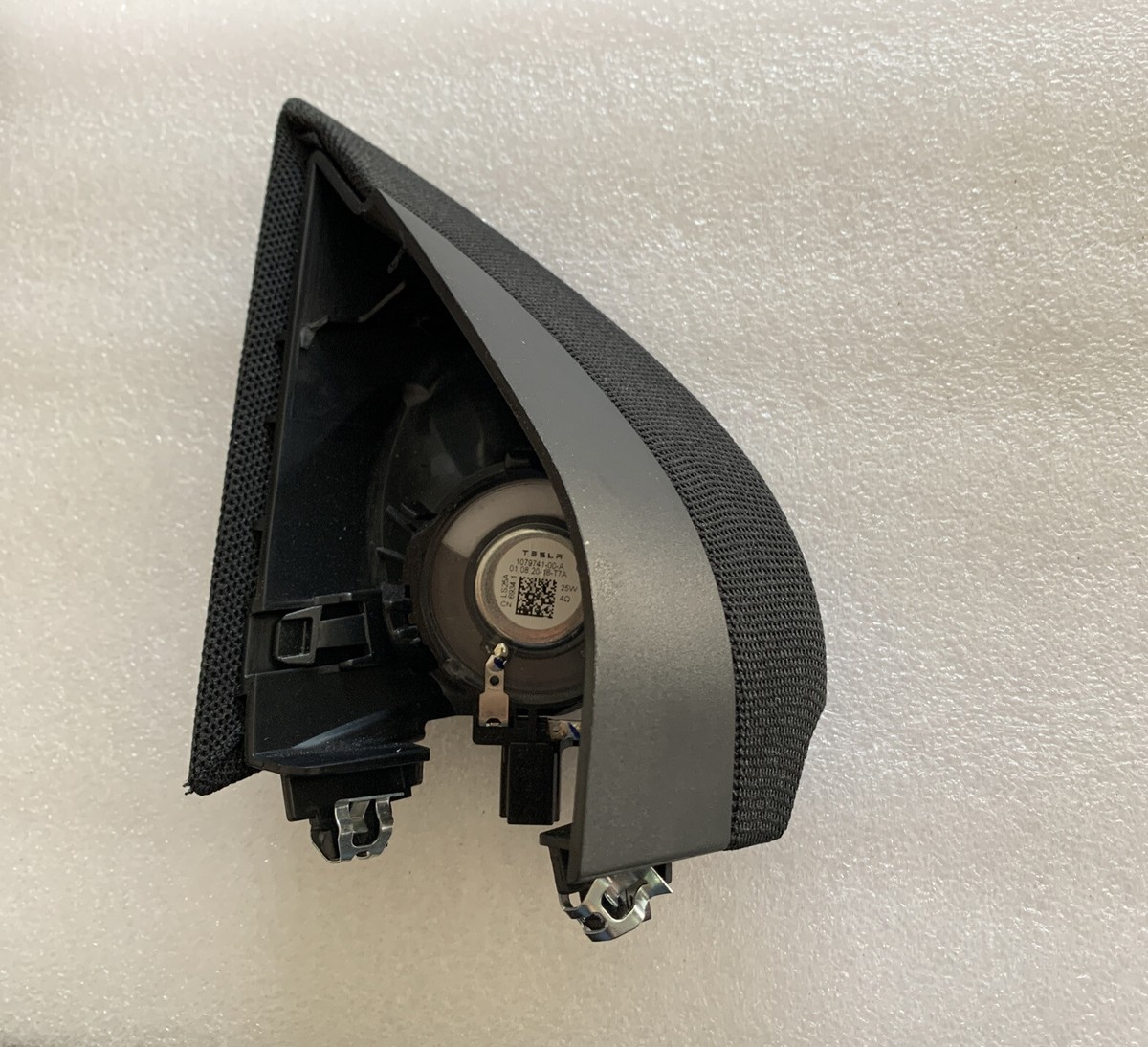 2020-2022 Tesla Y door mirror speaker tweeter 1079741-00-A 1498205 