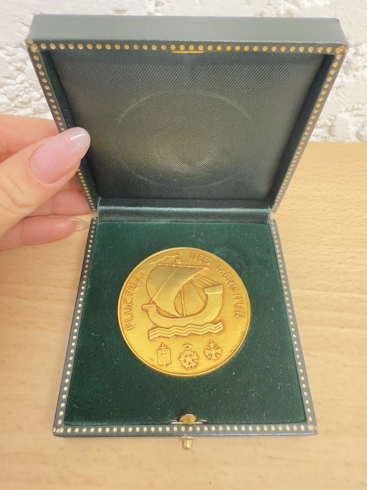 Médaille Fluctuât Nec Mergitur Ville De Paris 1946 1996 En Bronze
