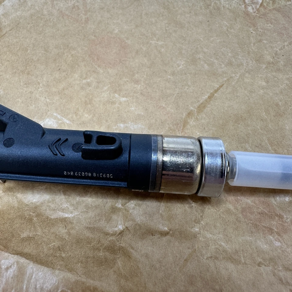 Peugeot Citroen DS 1.2 Petrol Turbo THP Fuel Injector Nozzle Genuine 9826718380 - Изображение 4 из 4