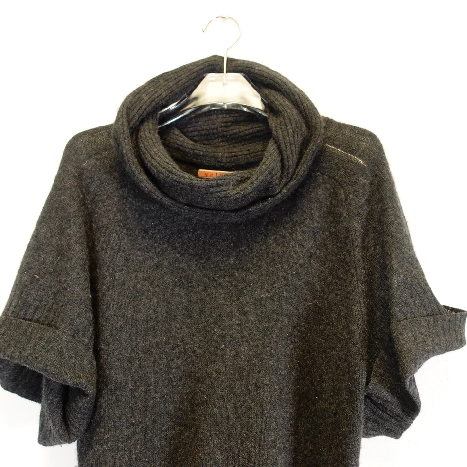 Suéter de Terciopelo Pequeño Negro Cachemira Túnica Tejida Capucha Cuello Manga Corta Acogedor Foto 2 de 4