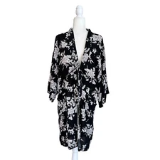 Spiritual Gangster Black and White Floral Print Tie Front Kimono Womens One Size