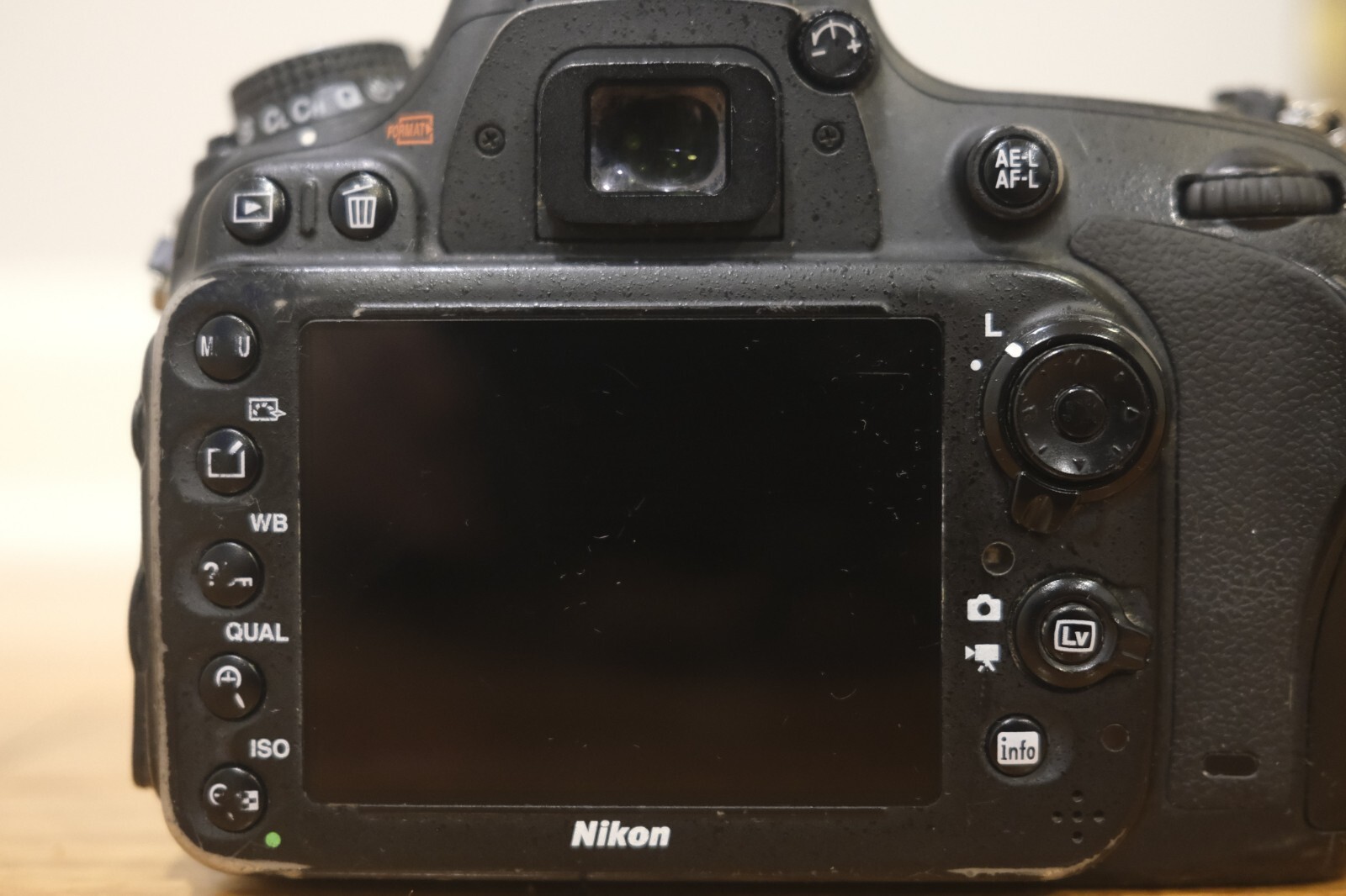 Nikon D600 Full Camera, 2 lenses (50mm 1.8 and 20mm 2.8), batteries