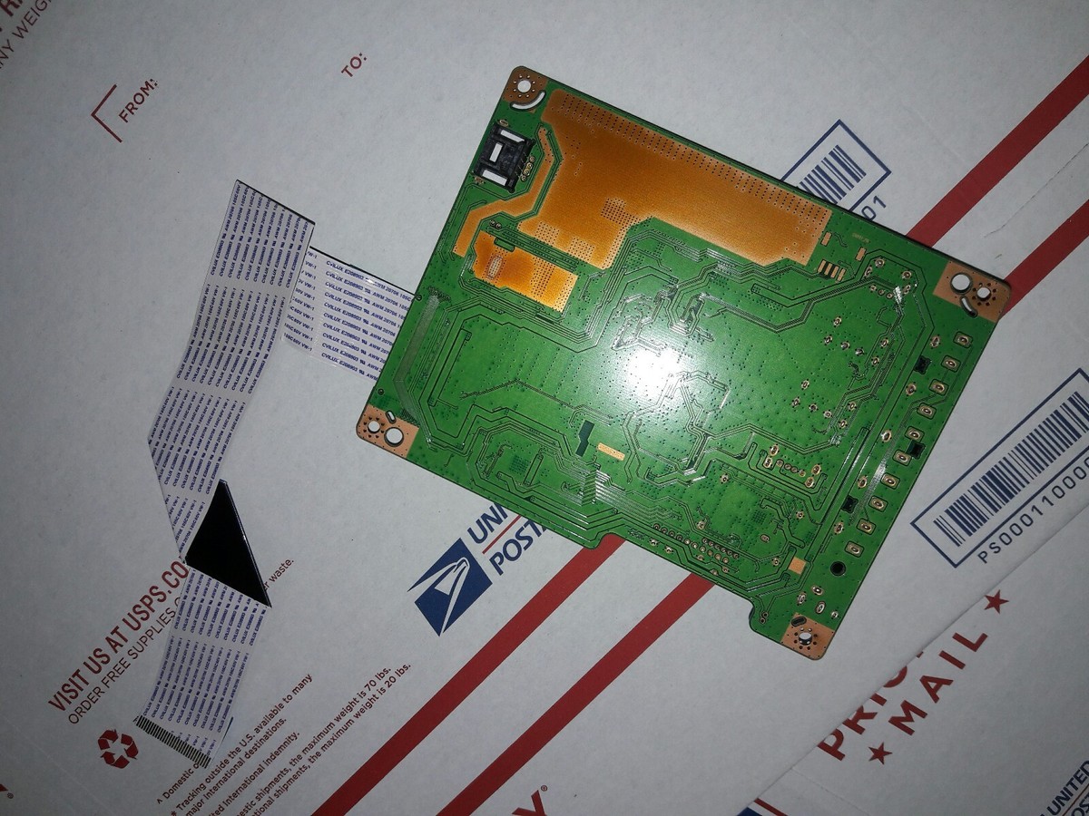 Carte Mère Tech Line 23003538 Pour TV TL32LE970B – Occasion Bon état