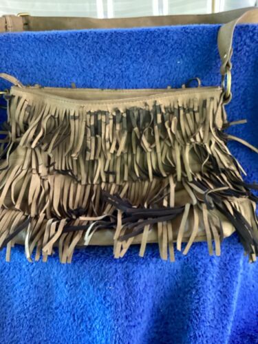 Urban Expression Hand Bag Fringes Faux Suade 15 Inches Wide 10 Inches Tall - Picture 3 of 8