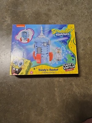 Spongebob Squarepants Sandy' s Rocket Snap & Switch 95 Pieces