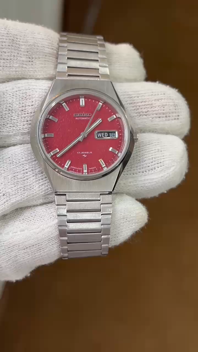 Seiko 5 Vintage Automatic Textured Red Dial (changed) Mens Wrist