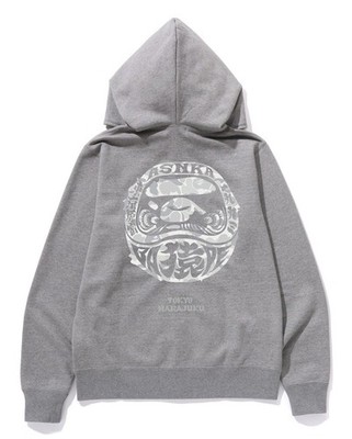 A BATHING APE だるま A Bathing Ape Men Japan Culture Daruma Long Sleeve Tee white