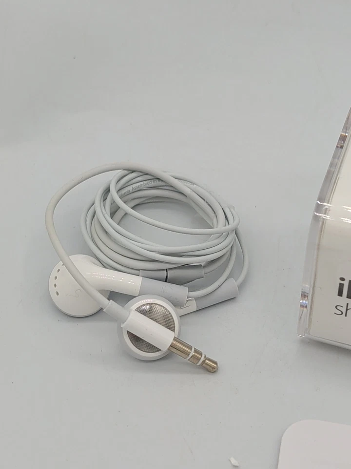 APPLE IPOD SHUFFLE 4TH GENERATION MP3 PLAYER-FOR PARTS - Image 3 of 4